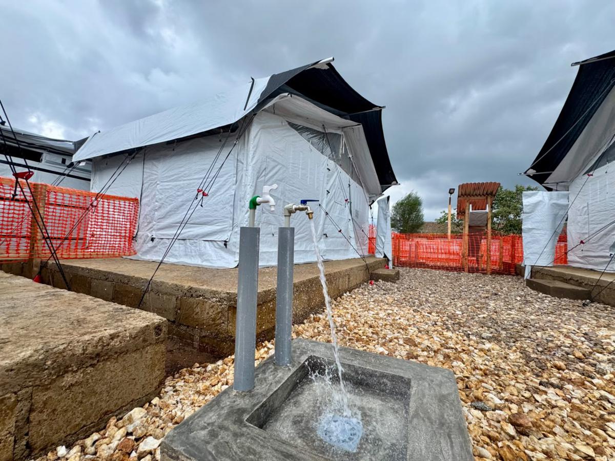 Lees meer over het artikel Tekort aan drinkwater is kwalijk voor strijd tegen ebola in Butembo (CongoForum)