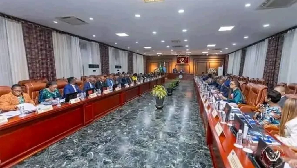Lees meer over het artikel Congolese ministerraad praat over M23, operatie Ndobo en spanningen met België (CongoForum)