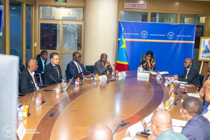 Lees meer over het artikel Brandstoftekorten in Kinshasa: denkwerk om pijpleiding vanuit Ango-Ango beter te laten presteren (CongoForum)